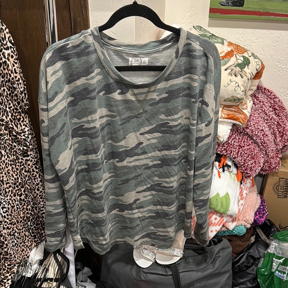 Xxl camo long sleeveve